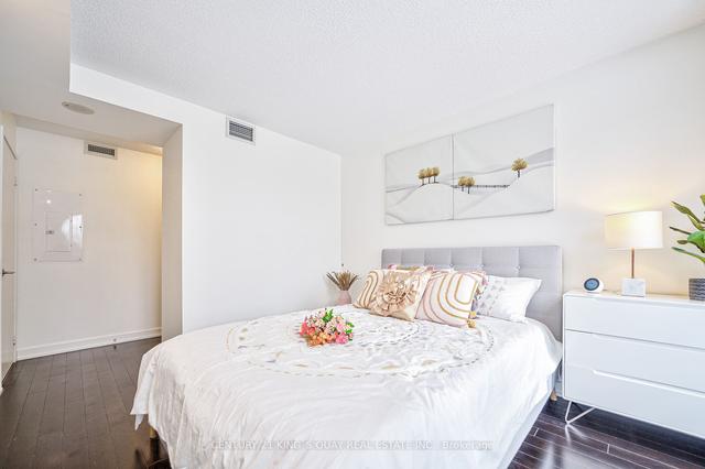 th9 - 121 Mcmahon Dr, Townhouse with 2 bedrooms, 3 bathrooms and 2 parking in Toronto ON | Image 20
