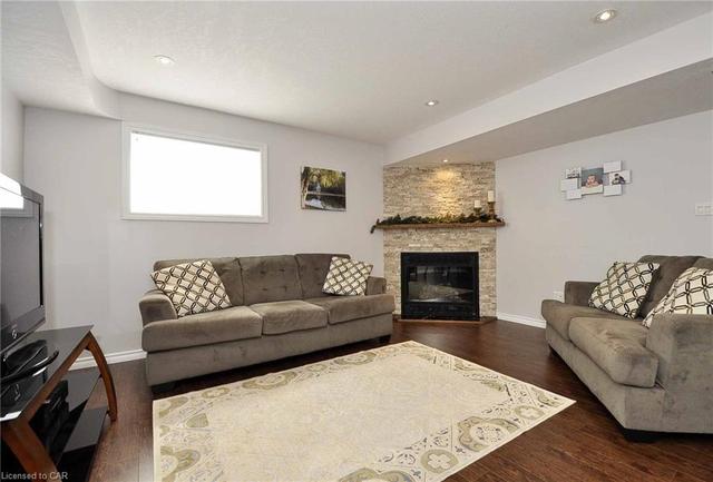 125 Edgemere Drive, House semidetached with 4 bedrooms, 2 bathrooms and 3 parking in Cambridge ON | Image 14