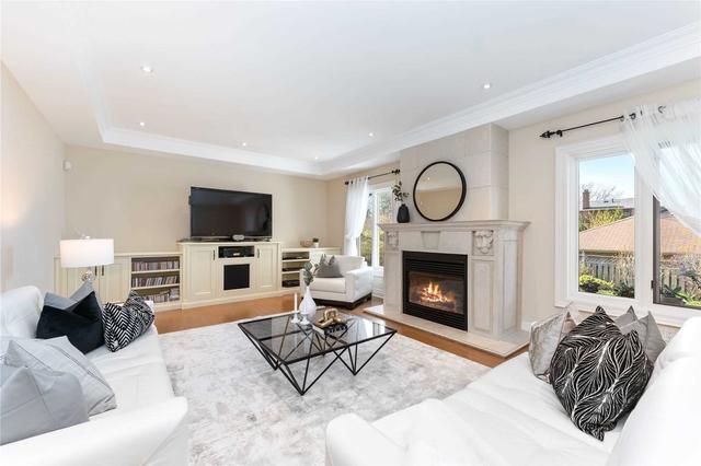 62 Yorkleigh Ave, House detached with 4 bedrooms, 5 bathrooms and 9 parking in Toronto ON | Image 9
