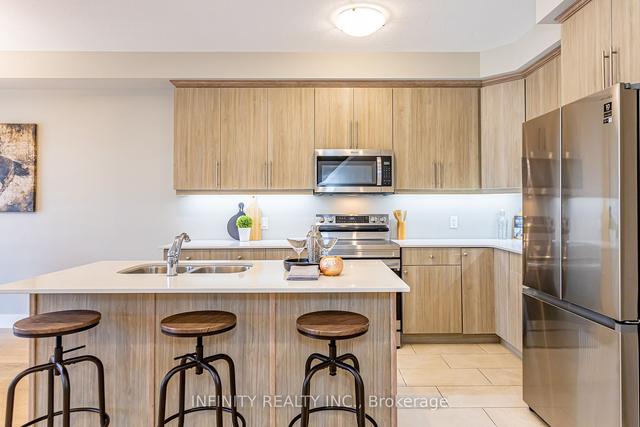 669 Chelton Rd, Townhouse with 3 bedrooms, 4 bathrooms and 2 parking in London ON | Image 2