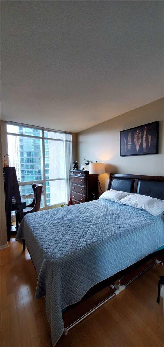 2503 - 219 Fort York Blvd, Condo with 2 bedrooms, 2 bathrooms and 1 parking in Toronto ON | Image 5