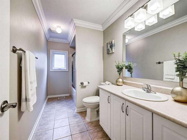 5429 Kindos St, House detached with 3 bedrooms, 4 bathrooms and 4 parking in Burlington ON | Image 21
