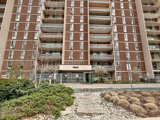 1209 - 1966 Main St W, Condo with 3 bedrooms, 2 bathrooms and 1 parking in Hamilton ON | Image 1