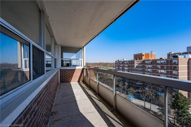 904 - 2263 Marine Drive, House attached with 2 bedrooms, 1 bathrooms and 1 parking in Oakville ON | Image 20