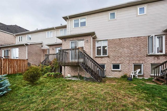 25 Odessa Cres, House attached with 3 bedrooms, 3 bathrooms and 2 parking in Whitby ON | Image 29