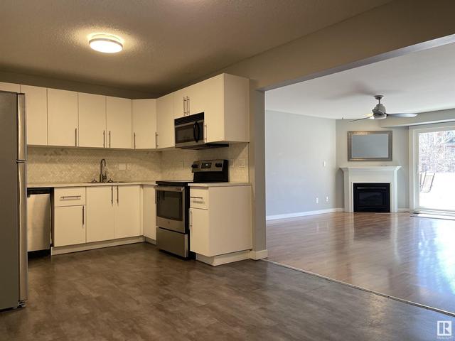 103 - 8811 106a Av Nw, Condo with 2 bedrooms, 2 bathrooms and null parking in Edmonton AB | Image 3