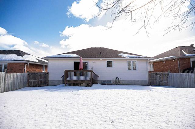 92 Marsellus Dr, House detached with 2 bedrooms, 3 bathrooms and 4 parking in Barrie ON | Image 30