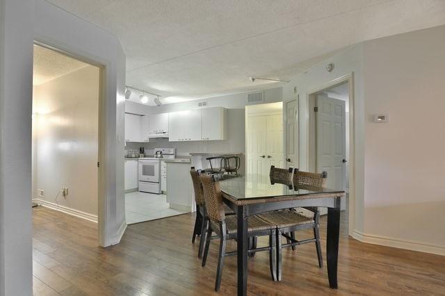 108 - 2030 Cleaver Ave, Condo with 2 bedrooms, 1 bathrooms and 1 parking in Burlington ON | Image 6
