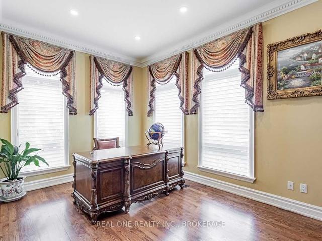 15 Royal Oak Dr, House detached with 5 bedrooms, 7 bathrooms and 10 parking in Toronto ON | Image 7