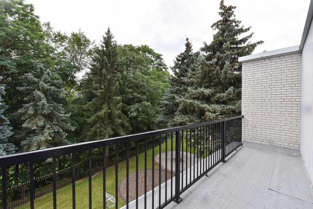 91 Comay Rd, House detached with 4 bedrooms, 4 bathrooms and 5 parking in Toronto ON | Image 15