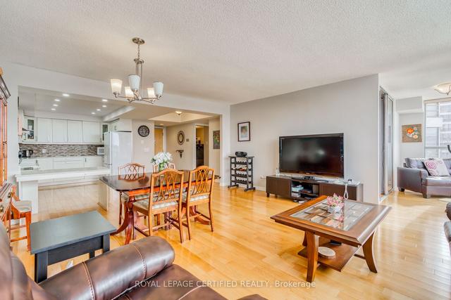 505 - 320 Mill St S, Condo with 2 bedrooms, 2 bathrooms and 1 parking in Brampton ON | Image 2