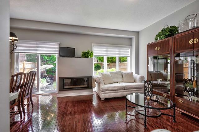 11 - 963 King Rd, Townhouse with 3 bedrooms, 3 bathrooms and 2 parking in Burlington ON | Image 2