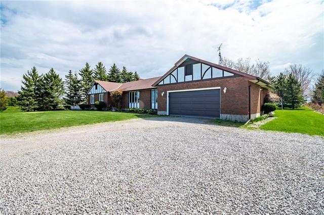 674 Kilman Road, House detached with 3 bedrooms, 2 bathrooms and 13 parking in Pelham ON | Image 3