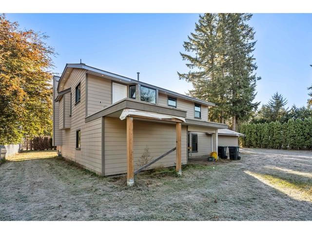 5697 248 Street, House detached with 4 bedrooms, 3 bathrooms and 10 parking in Langley BC | Image 7