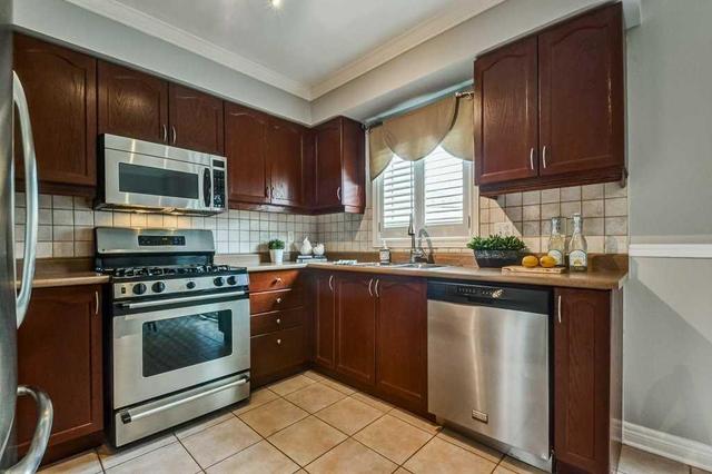 855 Fable Cres, House semidetached with 3 bedrooms, 3 bathrooms and 2 parking in Mississauga ON | Image 9