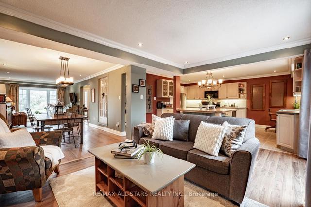 58 Asbury Park Crt, House detached with 6 bedrooms, 5 bathrooms and 8 parking in Whitchurch Stouffville ON | Image 10