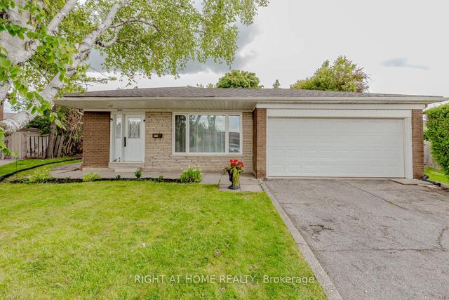 7557 Lully Crt, Mississauga, ON, L4T2P2 | Card Image