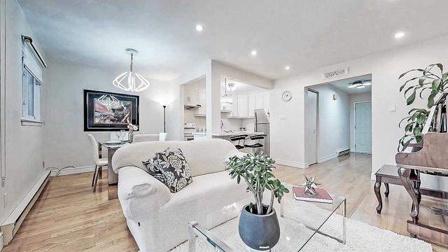 4 Niles Way, Townhouse with 3 bedrooms, 2 bathrooms and 2 parking in Markham ON | Image 30