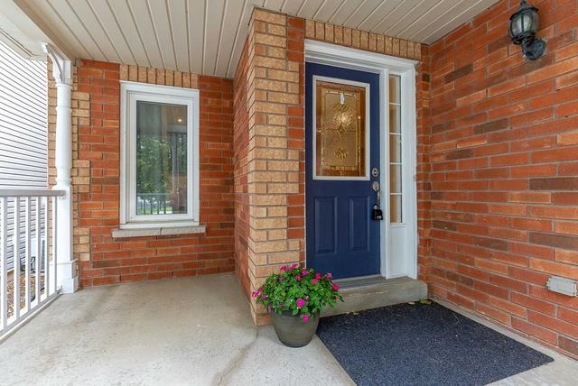 127 Watford St, House detached with 4 bedrooms, 3 bathrooms and 4 parking in Whitby ON | Image 22