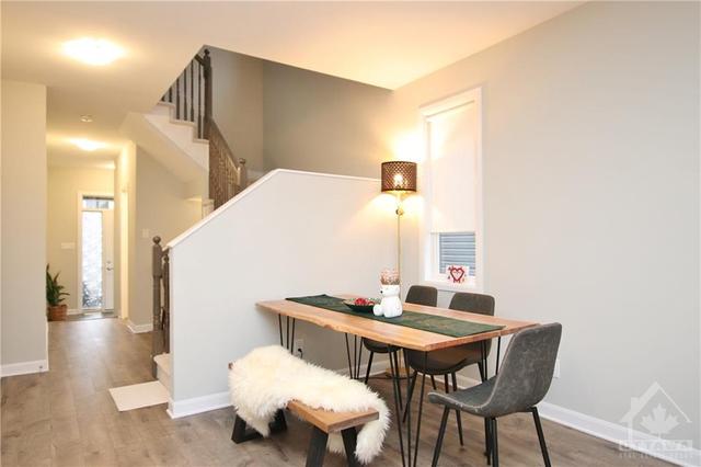70 Natare Place, Townhouse with 4 bedrooms, 4 bathrooms and 2 parking in Ottawa ON | Image 4