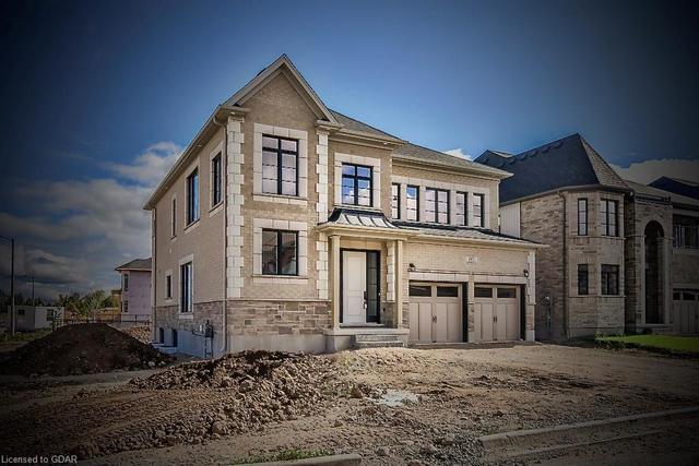 195 Ambrous Crescent, House detached with 5 bedrooms, 3 bathrooms and 4 parking in Guelph ON | Image 4