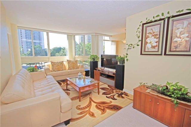 301 - 3233 Eglinton Ave E, Condo with 2 bedrooms, 2 bathrooms and 1 parking in Toronto ON | Image 3