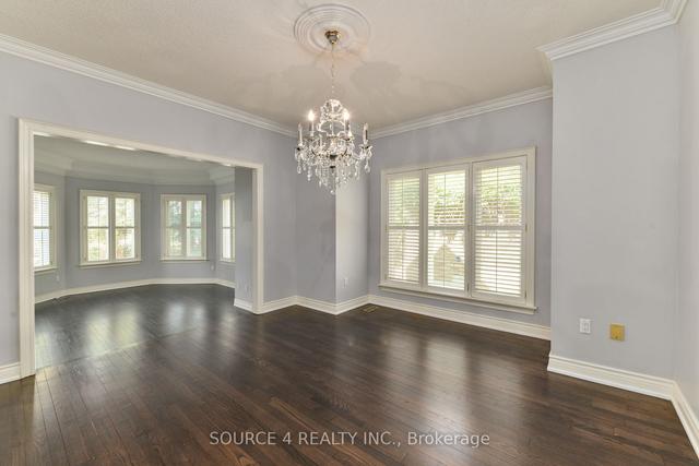 1 Goldpark Crt, House detached with 5 bedrooms, 5 bathrooms and 11 parking in Vaughan ON | Image 3