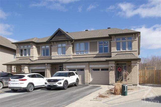 548 Stargazer Crescent, Townhouse with 3 bedrooms, 3 bathrooms and 3 parking in Ottawa ON | Image 1