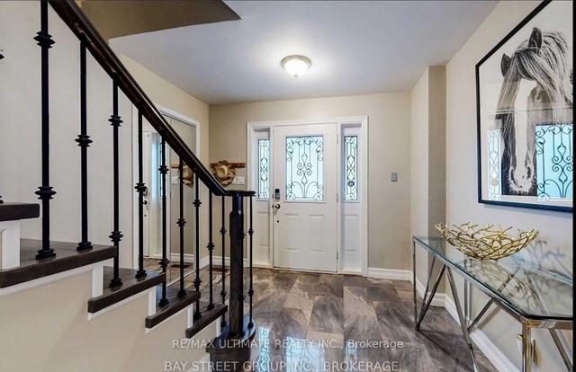 159 Chipwood Cres, House attached with 4 bedrooms, 3 bathrooms and 3 parking in Toronto ON | Image 16