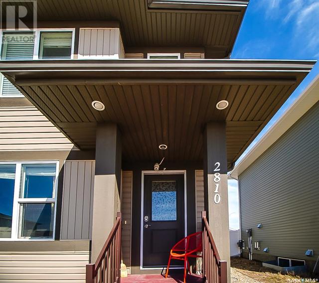 2810 Rochdale Boulevard, House semidetached with 4 bedrooms, 4 bathrooms and null parking in Regina SK | Image 2