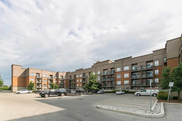 321 - 5317 Upper Middle Rd, Condo with 1 bedrooms, 1 bathrooms and 1 parking in Burlington ON | Image 2