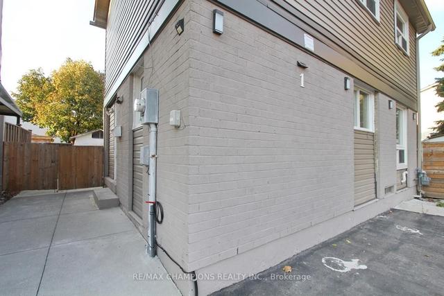 1 Golden Gate Dr, House detached with 3 bedrooms, 3 bathrooms and 4 parking in Brampton ON | Image 23