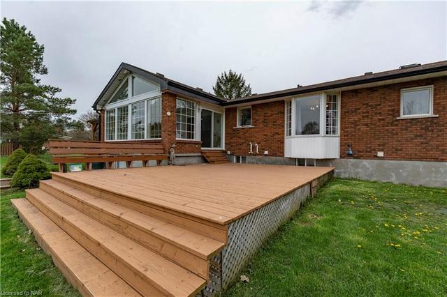 10474 Willoughby Drive, House detached with 6 bedrooms, 3 bathrooms and null parking in Niagara Falls ON | Image 44