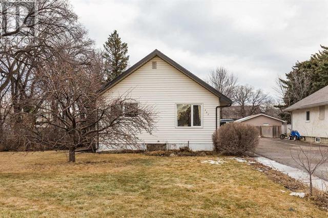 905 Highway Avenue, House detached with 4 bedrooms, 2 bathrooms and 2 parking in Nobleford AB | Image 1