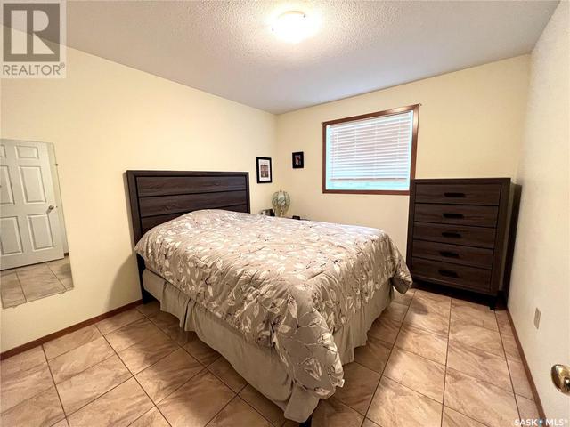 391 2nd Street W, House detached with 2 bedrooms, 2 bathrooms and null parking in Glaslyn SK | Image 18