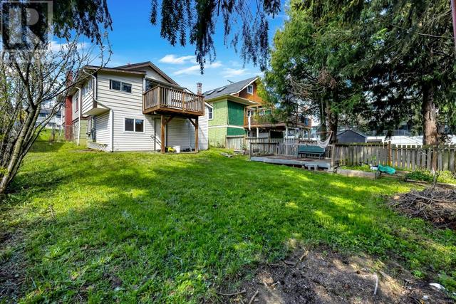 415 Boleskine Rd, House detached with 5 bedrooms, 2 bathrooms and 1 parking in Saanich BC | Image 26