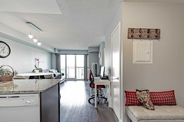 721 - 120 Dallimore Circ, Condo with 1 bedrooms, 1 bathrooms and 2 parking in Toronto ON | Image 25
