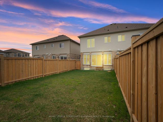 9 John Brabson Cres, House semidetached with 4 bedrooms, 3 bathrooms and 3 parking in Guelph ON | Image 32