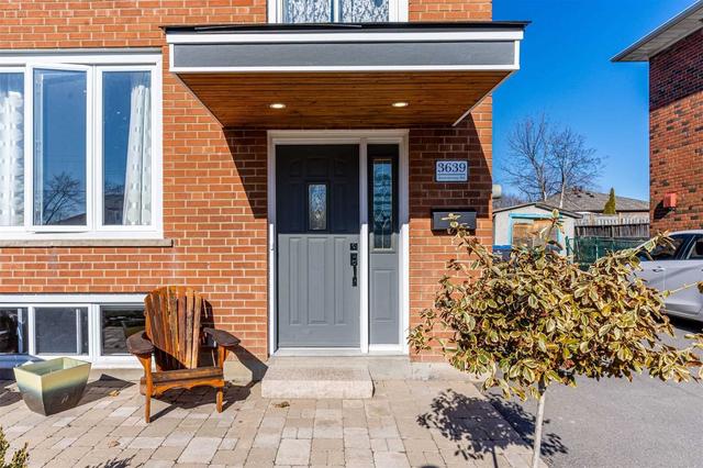 3639 Anniversary Rd, House semidetached with 3 bedrooms, 2 bathrooms and 4 parking in Mississauga ON | Image 12