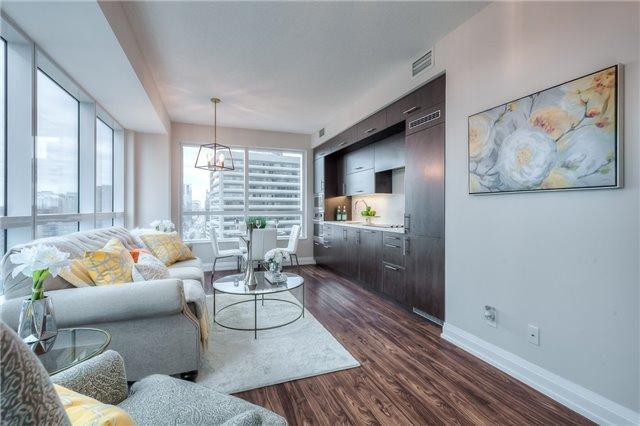 1602 - 2 Anndale Dr, Condo with 2 bedrooms, 2 bathrooms and 1 parking in Toronto ON | Image 3