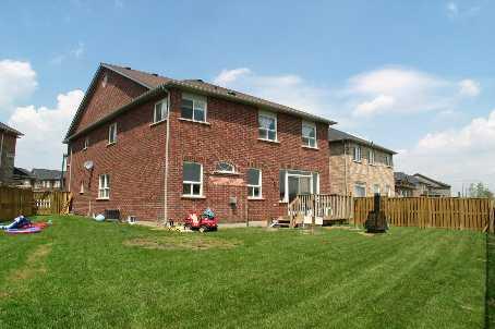 365 Alexander Cres, House detached with 4 bedrooms, 4 bathrooms and 2 parking in Milton ON | Image 9