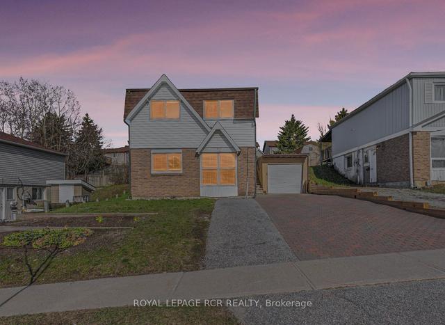52 Browning Tr, House detached with 3 bedrooms, 2 bathrooms and 3 parking in Barrie ON | Image 1