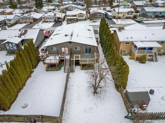 79b Walnut Avenue, House detached with 4 bedrooms, 2 bathrooms and null parking in Fruitvale BC | Image 45