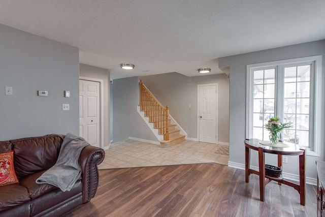 11 Kenney St, House detached with 3 bedrooms, 3 bathrooms and 6 parking in Halton Hills ON | Image 6