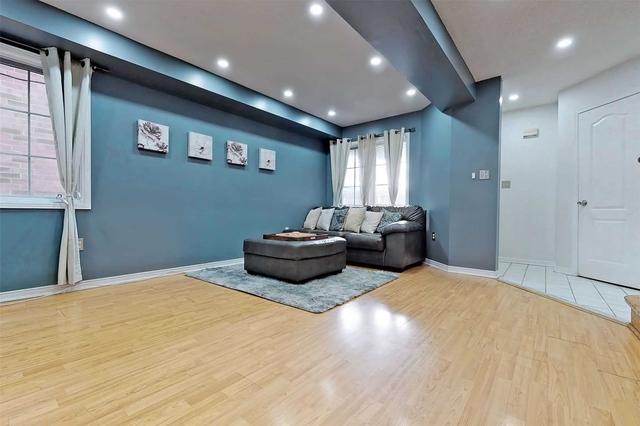 195 Fernforest Dr, House semidetached with 3 bedrooms, 4 bathrooms and 5 parking in Brampton ON | Image 22