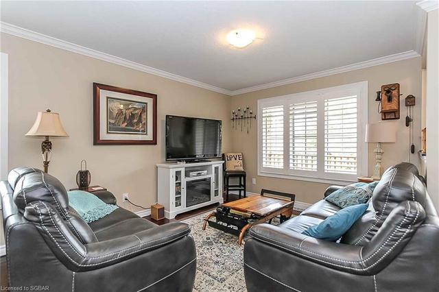 58 Marilyn Avenue S, House detached with 4 bedrooms, 2 bathrooms and 6 parking in Wasaga Beach ON | Image 10