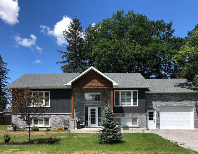 2392 Ronald Rd, House detached with 3 bedrooms, 2 bathrooms and 5 parking in Springwater ON | Image 1