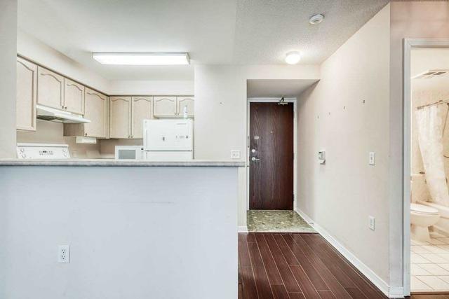 1510 - 28 Olive Ave, Condo with 1 bedrooms, 1 bathrooms and 1 parking in Toronto ON | Image 2