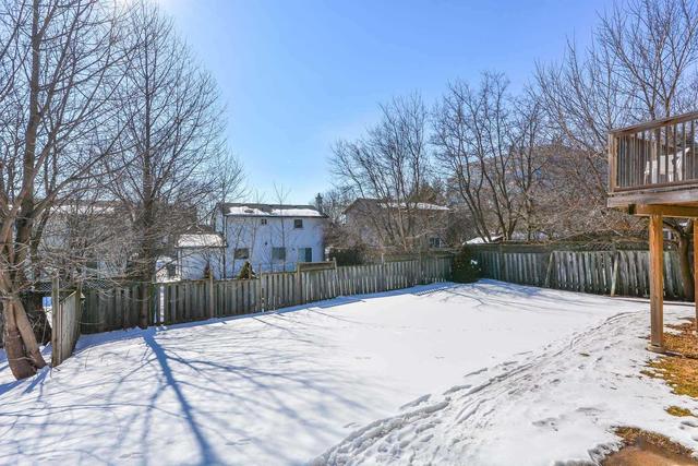 695 Scottsdale Dr, House detached with 4 bedrooms, 3 bathrooms and 4 parking in Guelph ON | Image 7