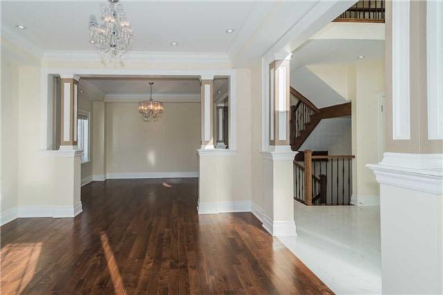 1001 Gorham St, House detached with 4 bedrooms, 4 bathrooms and 6 parking in Newmarket ON | Image 5